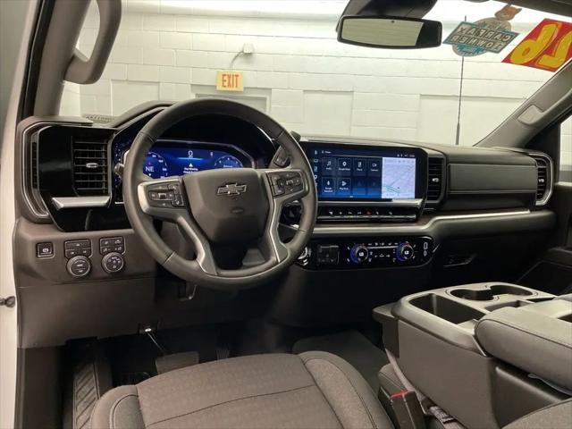 2026 Chevrolet Silverado 2500HD Crew Cab, Standard Bed, LT, 4WD