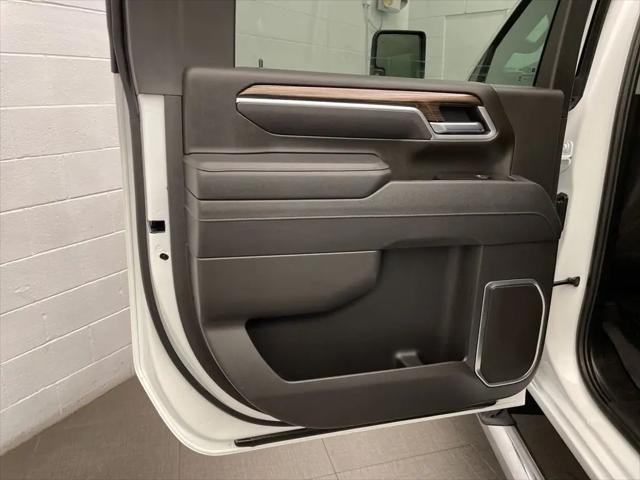 2026 Chevrolet Silverado 2500HD Crew Cab, Standard Bed, LT, 4WD