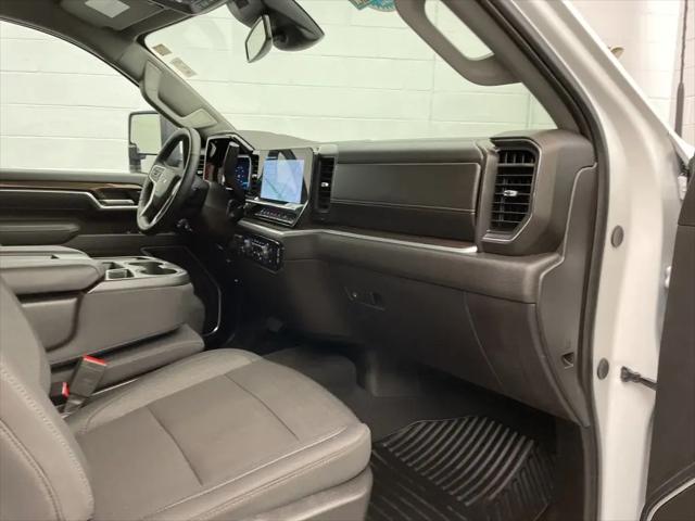 2026 Chevrolet Silverado 2500HD Crew Cab, Standard Bed, LT, 4WD
