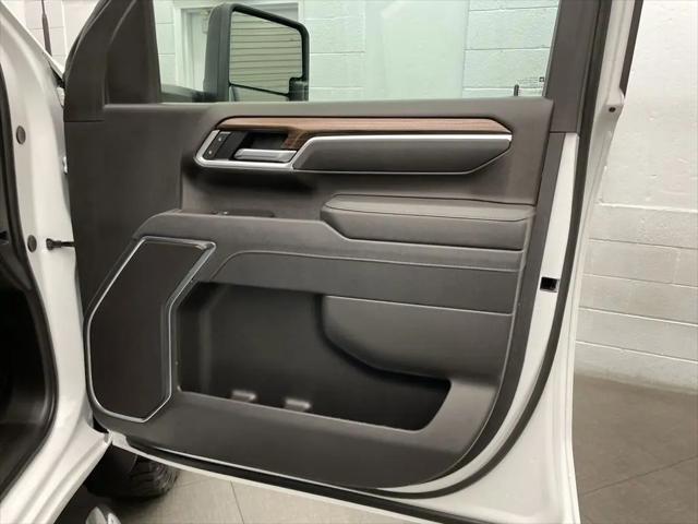 2026 Chevrolet Silverado 2500HD Crew Cab, Standard Bed, LT, 4WD