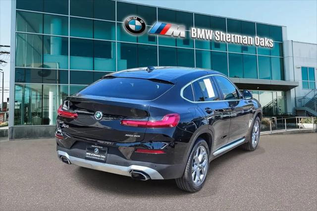 2023 BMW X4 xDrive30i
