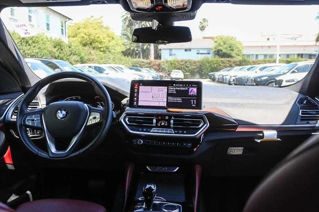 2023 BMW X4 xDrive30i