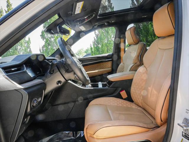 2025 Jeep Grand Cherokee L Summit 4x4
