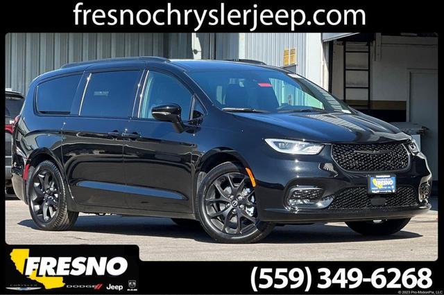 2026 Chrysler Pacifica Pacifica Select for sale in Fresno, CA