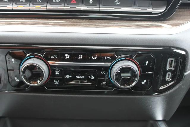 2026 Chevrolet Silverado 1500 4WD Crew Cab Short Bed LT Trail Boss
