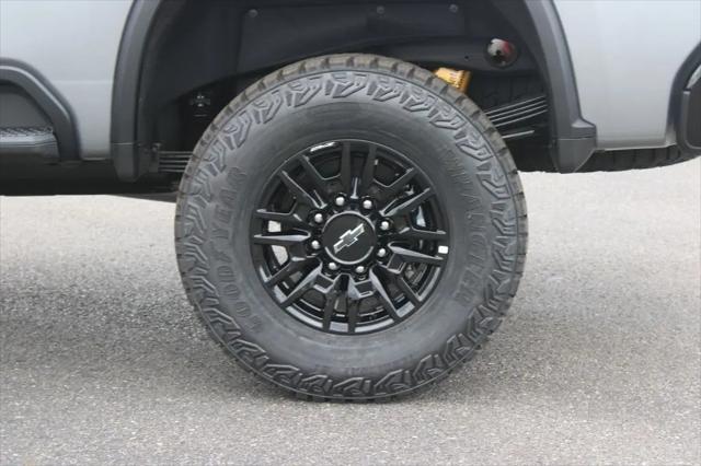 2026 Chevrolet Silverado 2500HD Crew Cab, Standard Bed, XR2, 4WD
