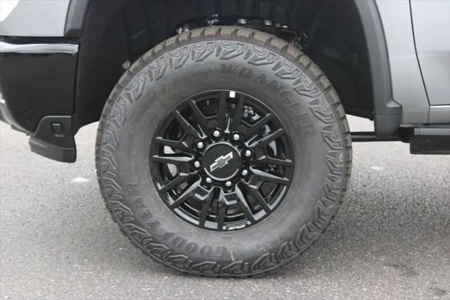 2026 Chevrolet Silverado 2500HD Crew Cab, Standard Bed, XR2, 4WD