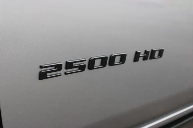 2026 Chevrolet Silverado 2500HD Crew Cab, Standard Bed, XR2, 4WD