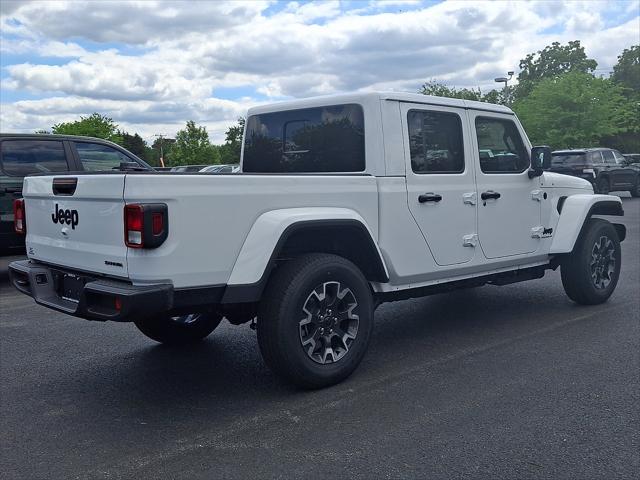 2026 Jeep Gladiator GLADIATOR SAHARA 4X4 2026 Jeep Gladiator GLADIATOR SAHARA 4X4