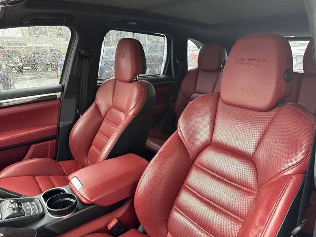2016 Porsche Cayenne GTS