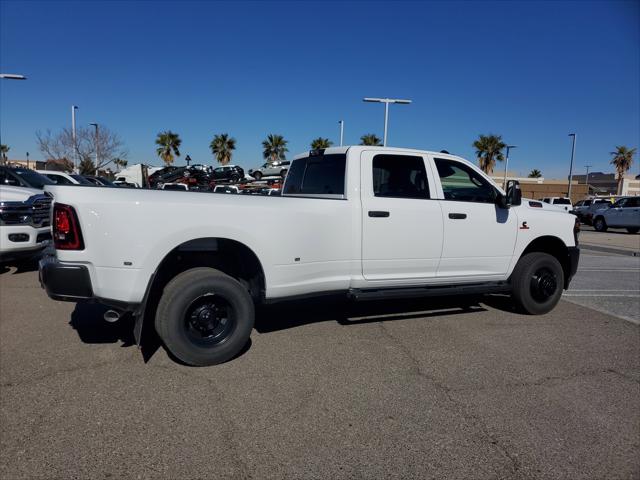 2026 RAM Ram 3500 RAM 3500 TRADESMAN CREW CAB 4X4 8 BOX