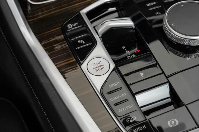 2025 BMW X6 xDrive40i