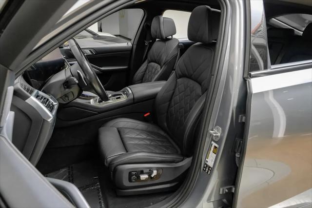 2025 BMW X6 xDrive40i