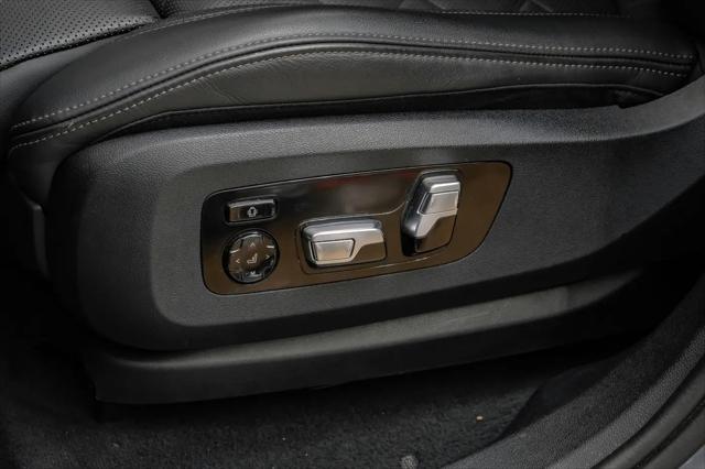 2025 BMW X6 xDrive40i