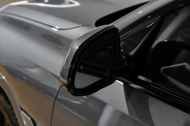 2025 BMW X6 xDrive40i