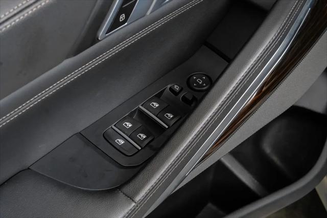 2025 BMW X6 xDrive40i