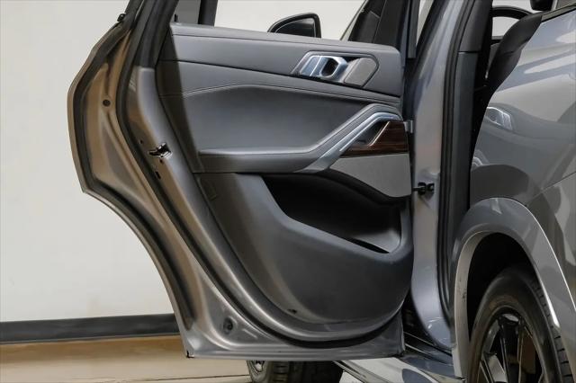 2025 BMW X6 xDrive40i