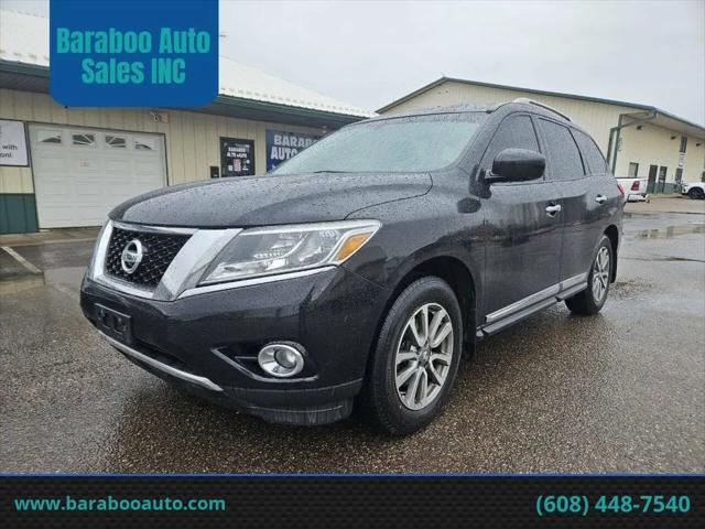 2015 Nissan Pathfinder SL for sale in Baraboo, WI