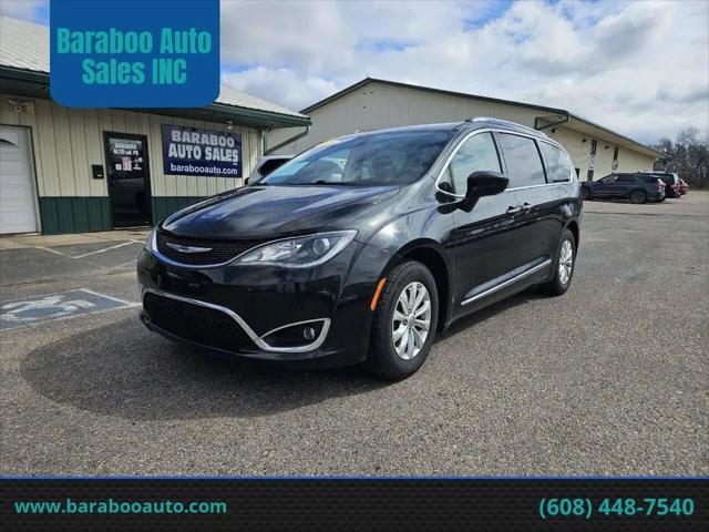 2019 Chrysler Pacifica Touring L for sale in Baraboo, WI