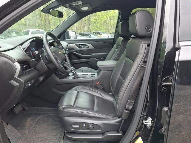 2023 Chevrolet Traverse AWD LT Leather