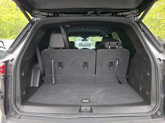 2023 Chevrolet Traverse AWD LT Leather