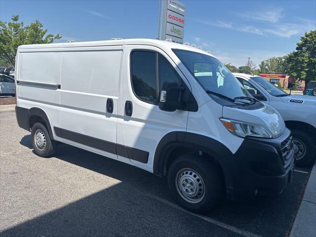 2025 RAM ProMaster 2500 Cargo Van Tradesman Low Roof 136 WB w/Pass Seat