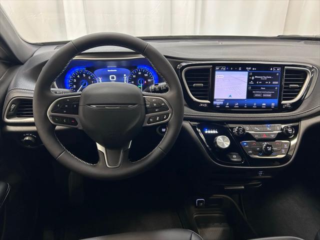 2027 Chrysler Pacifica PACIFICA SELECT