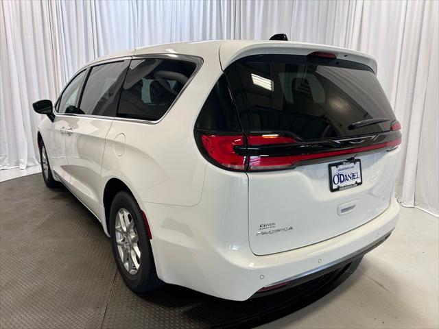 2027 Chrysler Pacifica PACIFICA SELECT 2027 Chrysler Pacifica PACIFICA SELECT