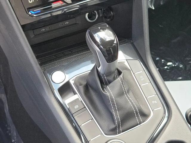 2026 Volkswagen Taos SEL