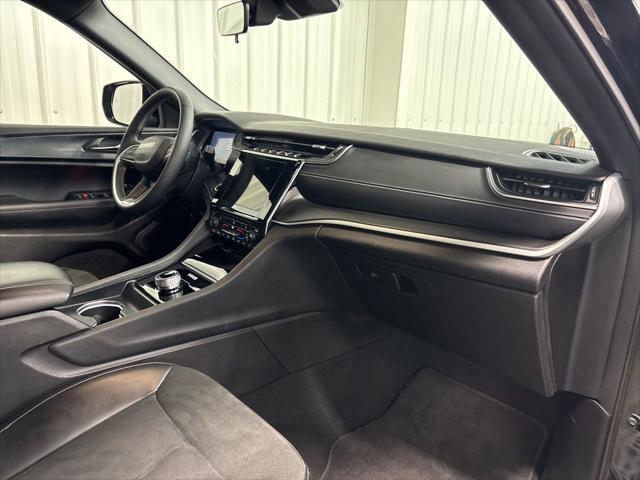 2025 Jeep Grand Cherokee L Altitude X 4x4