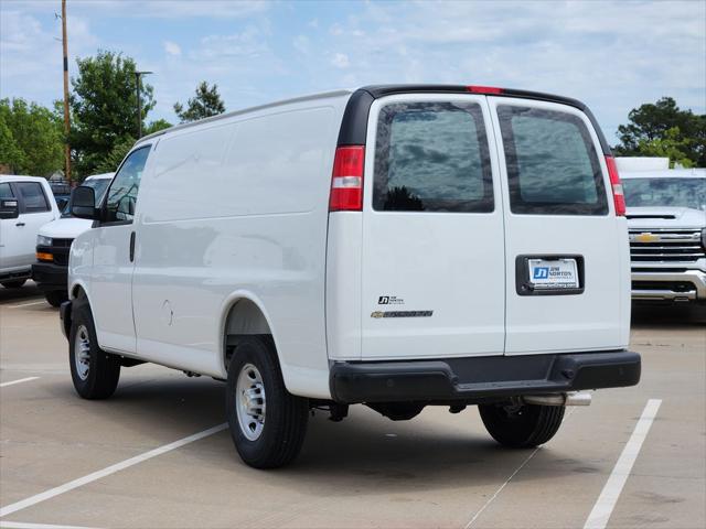 2026 Chevrolet Express Cargo Van 2500 Regular Wheelbase, WT, RWD