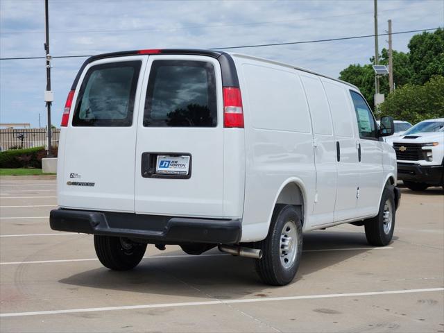 2026 Chevrolet Express Cargo Van 2500 Regular Wheelbase, WT, RWD