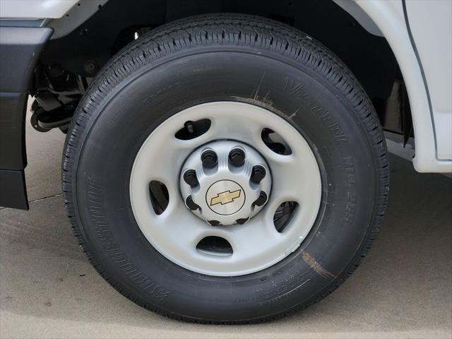 2026 Chevrolet Express Cargo Van 2500 Regular Wheelbase, WT, RWD