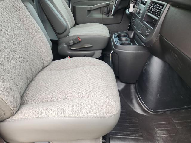 2026 Chevrolet Express Cargo Van 2500 Regular Wheelbase, WT, RWD