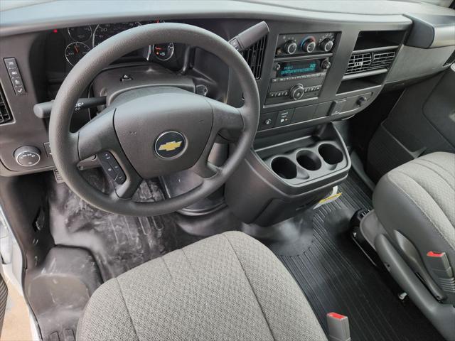 2026 Chevrolet Express Cargo Van 2500 Regular Wheelbase, WT, RWD