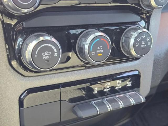 2025 Ram 1500 Tradesman Crew Cab 4x4 5'7" Box