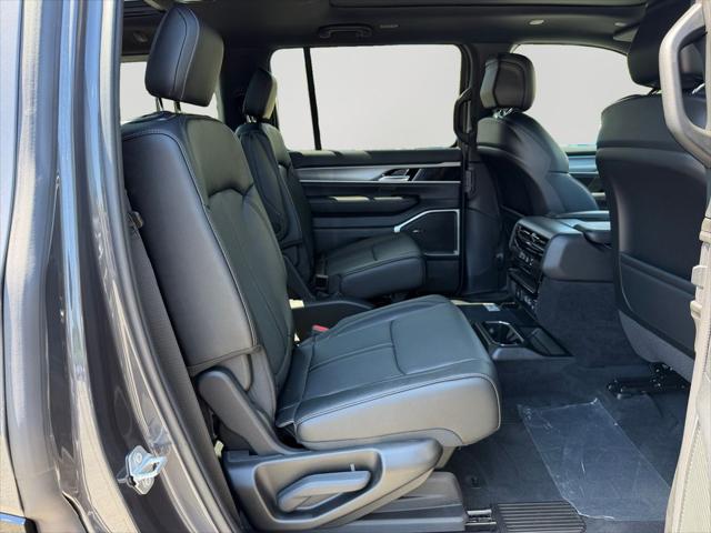 2026 Jeep Grand Wagoneer Unknown