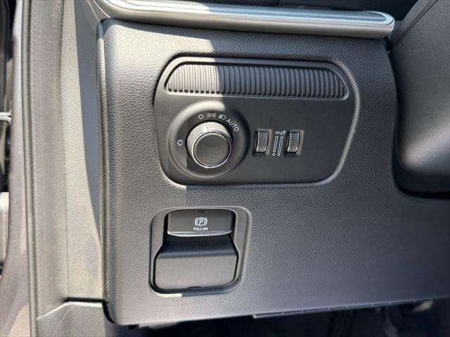 2026 Jeep Grand Wagoneer Unknown