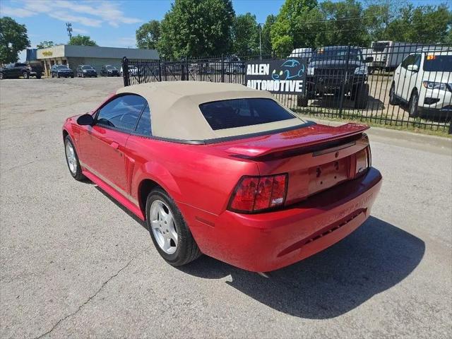2002 Ford Mustang Deluxe