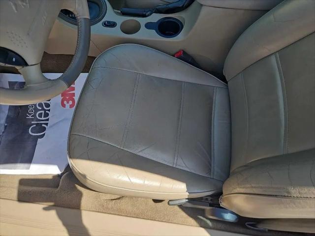 2002 Ford Mustang Deluxe