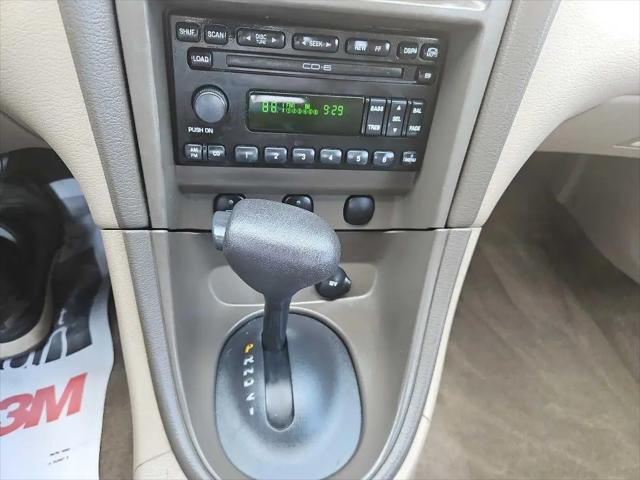 2002 Ford Mustang Deluxe