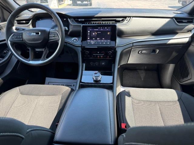 2024 Jeep Grand Cherokee Laredo X 4x4
