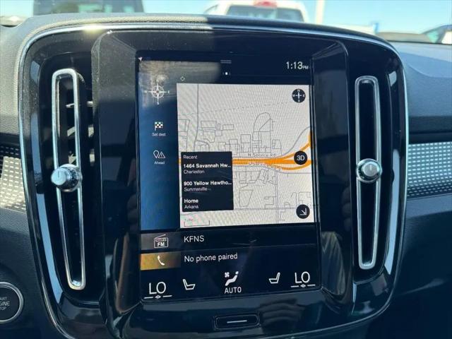 2022 Volvo XC40 T5 R-Design