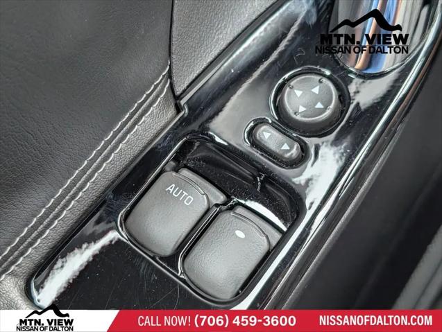 2008 Saturn Sky Red Line