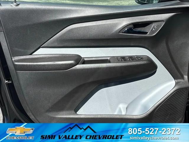 2027 Chevrolet Bolt LT FWD