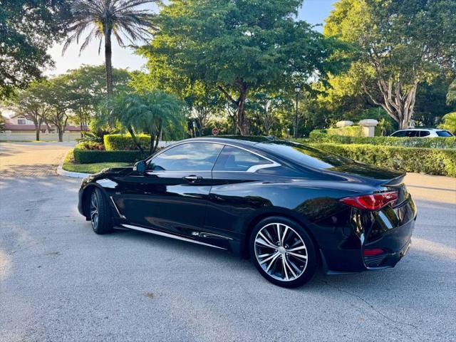 2017 INFINITI Q60 2.0t