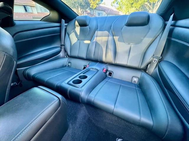 2017 INFINITI Q60 2.0t