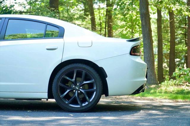 2020 Dodge Charger SXT RWD
