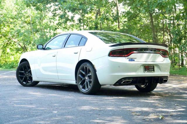 2020 Dodge Charger SXT RWD