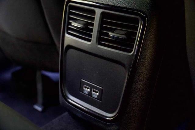 2020 Dodge Charger SXT RWD